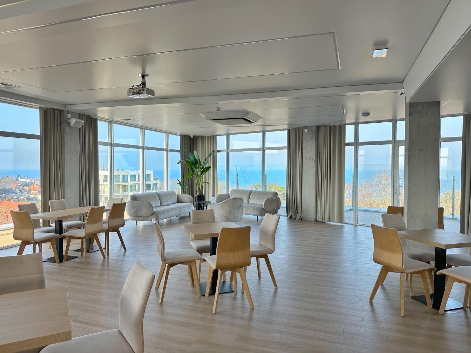 Resort Krol Plaza Spa & Wellness ياروسوافيتس المظهر الخارجي الصورة